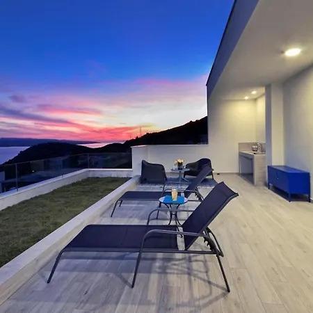 Grace A Luxury In Makarska, Heated Pool ヴィラ マカルスカ